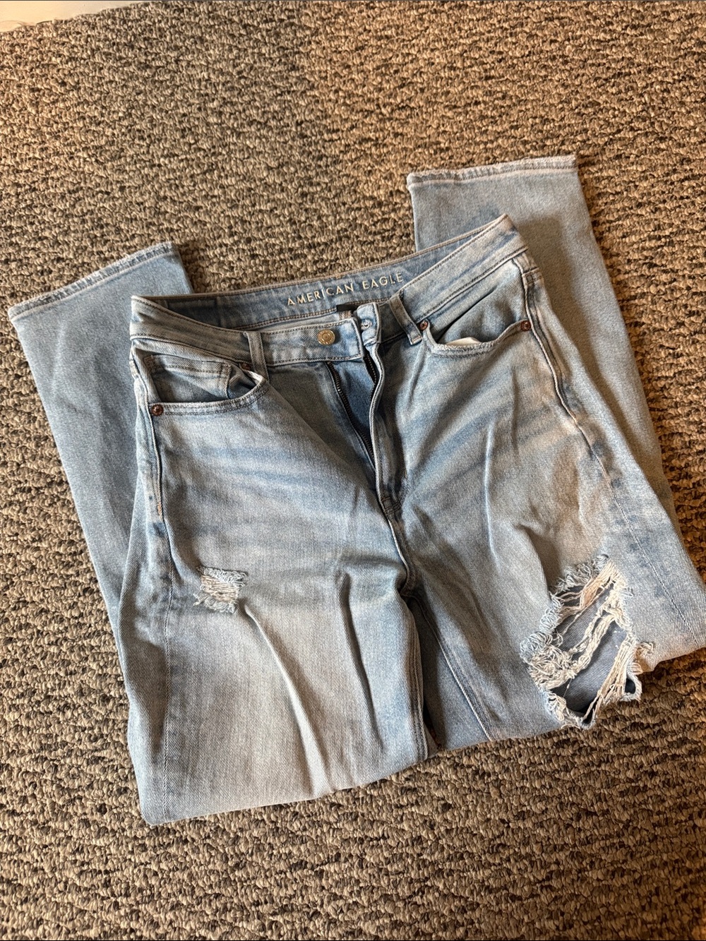American Eagle Outfitters Light Wash High-Rise Distressed Women's Jeans